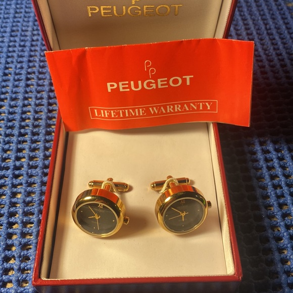 Vintage Peugeot dress Cuff Links gold tone - Picture 3 of 5